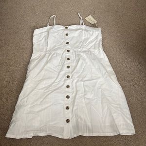 Universal threat white dress with buttons